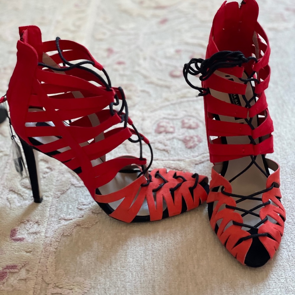 Zara pumps. NWT
